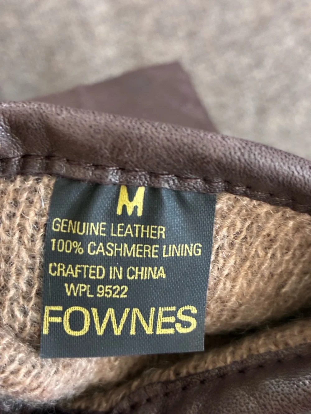 Women’s Brown Leather Gloves Cashmere Lined Size Medium